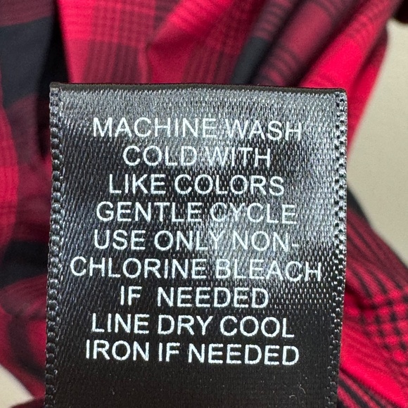 🧣Torrid Womens Red Black Buffalo Plaid SS Button Up Shirt Top Plus Sz. 6 6x 30 - Picture 9 of 11